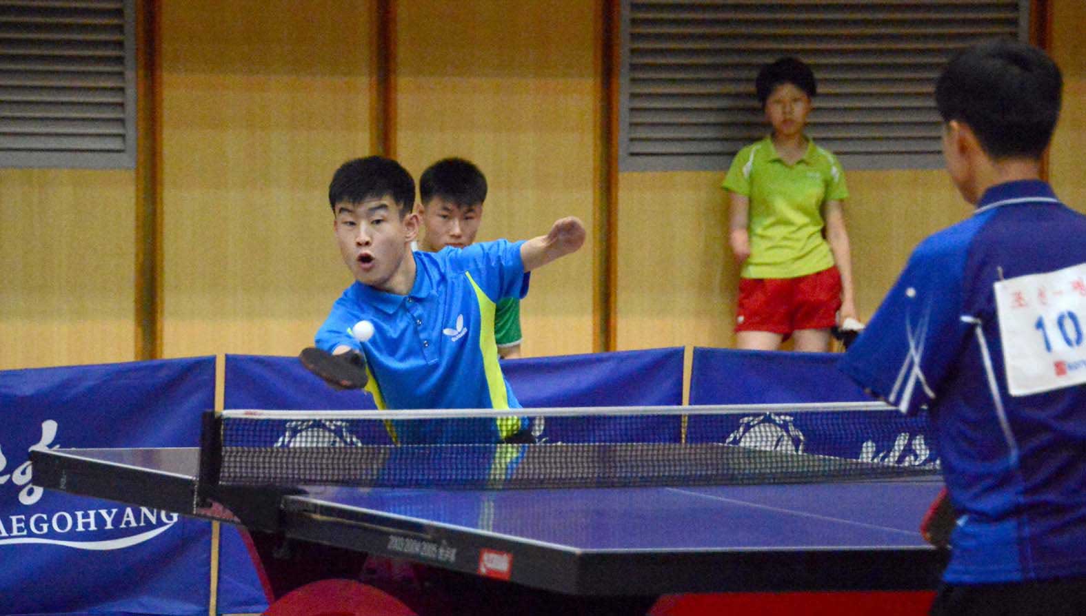 0-2016년 봄철장애자 및 애호가탁구경기에 참가한 조선의 장애자들