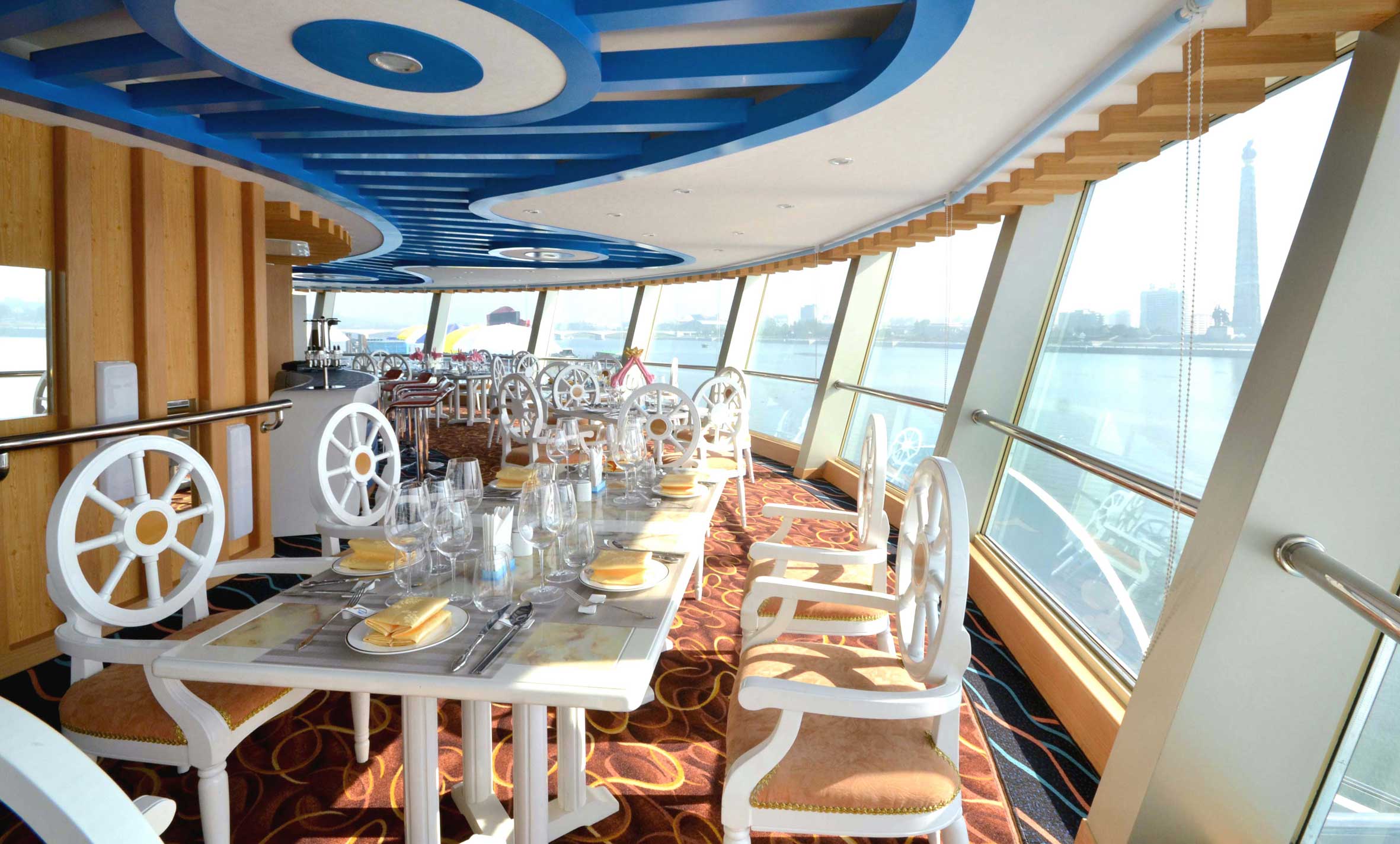 1-인민의 종합봉사선 《무지개》호