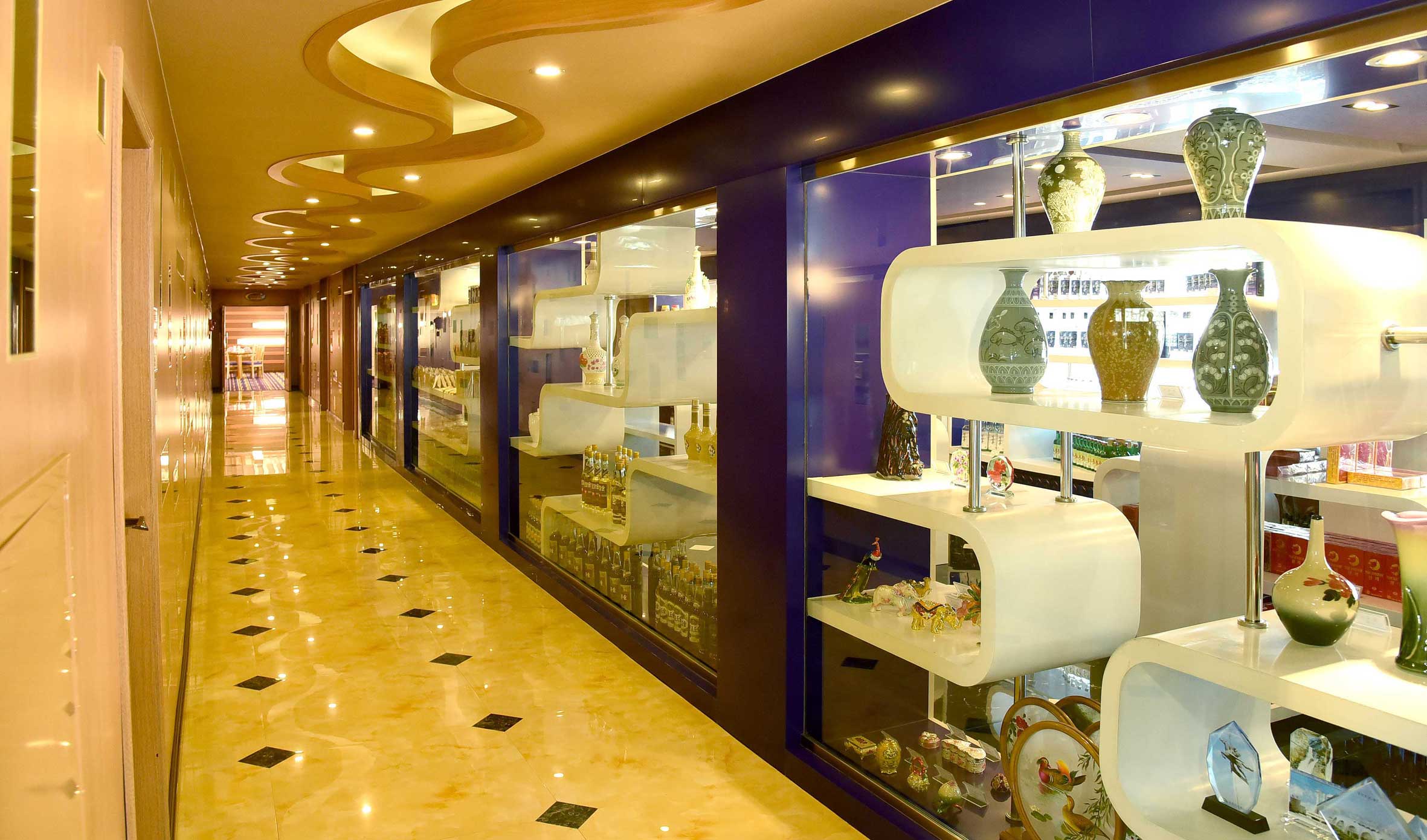 3-인민의 종합봉사선 《무지개》호