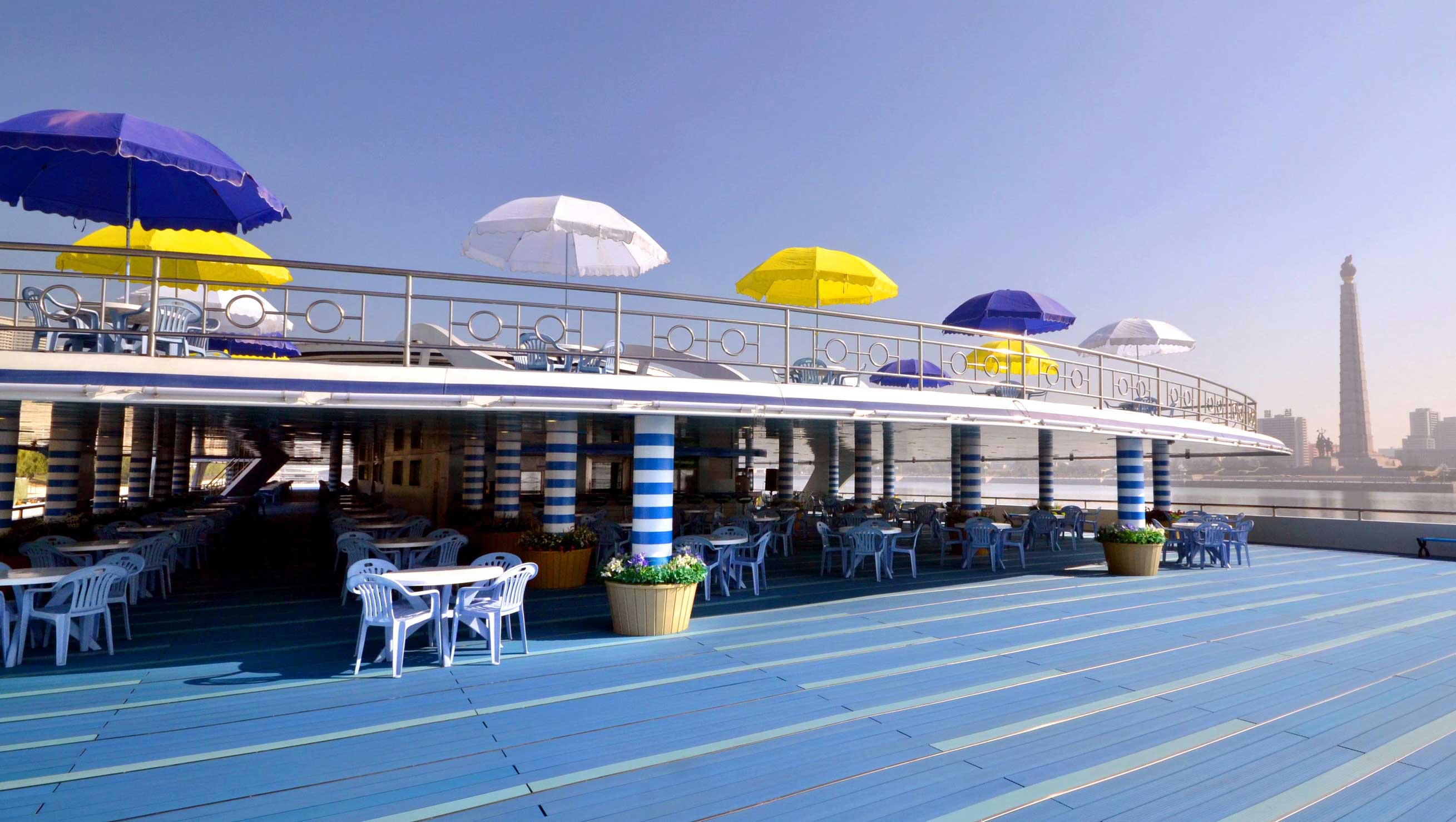 13-인민의 종합봉사선 《무지개》호