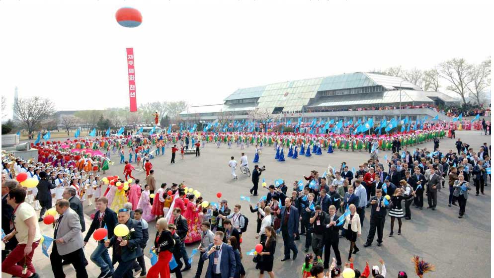 2-《4월의 봄 친선예술축전》