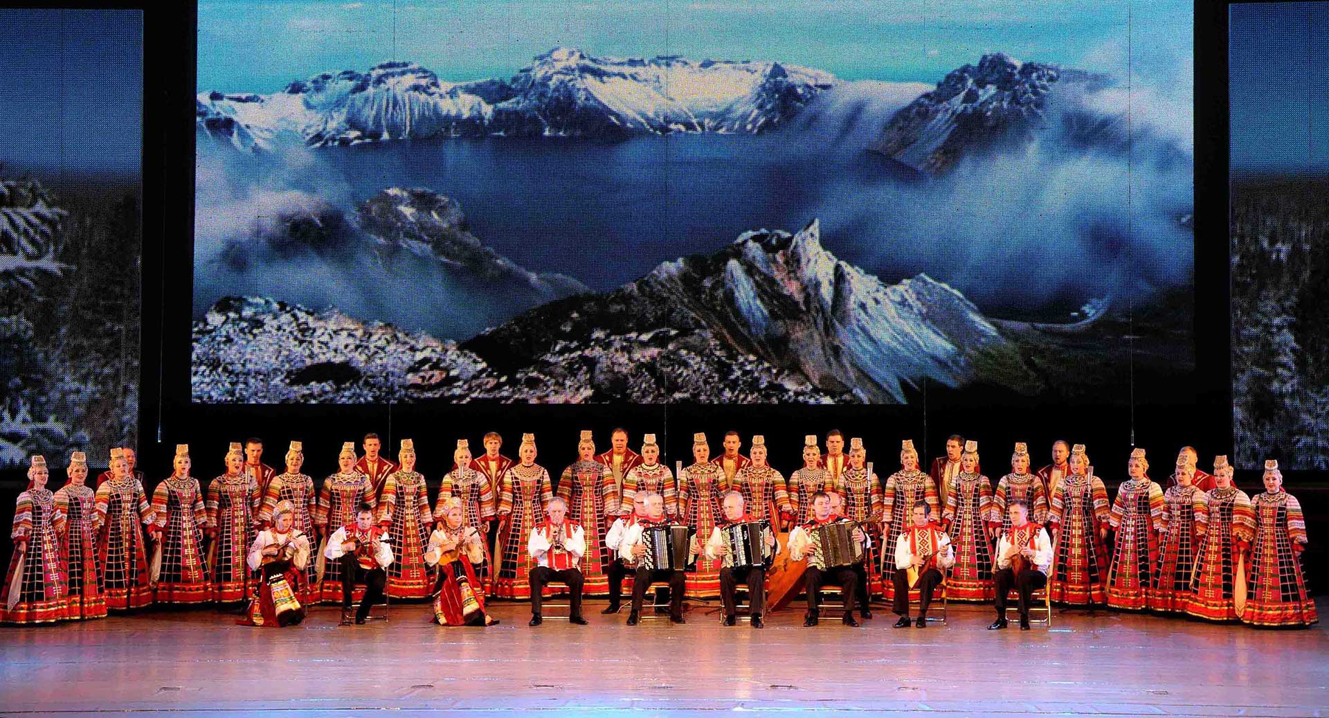 5-《4월의 봄 친선예술축전》