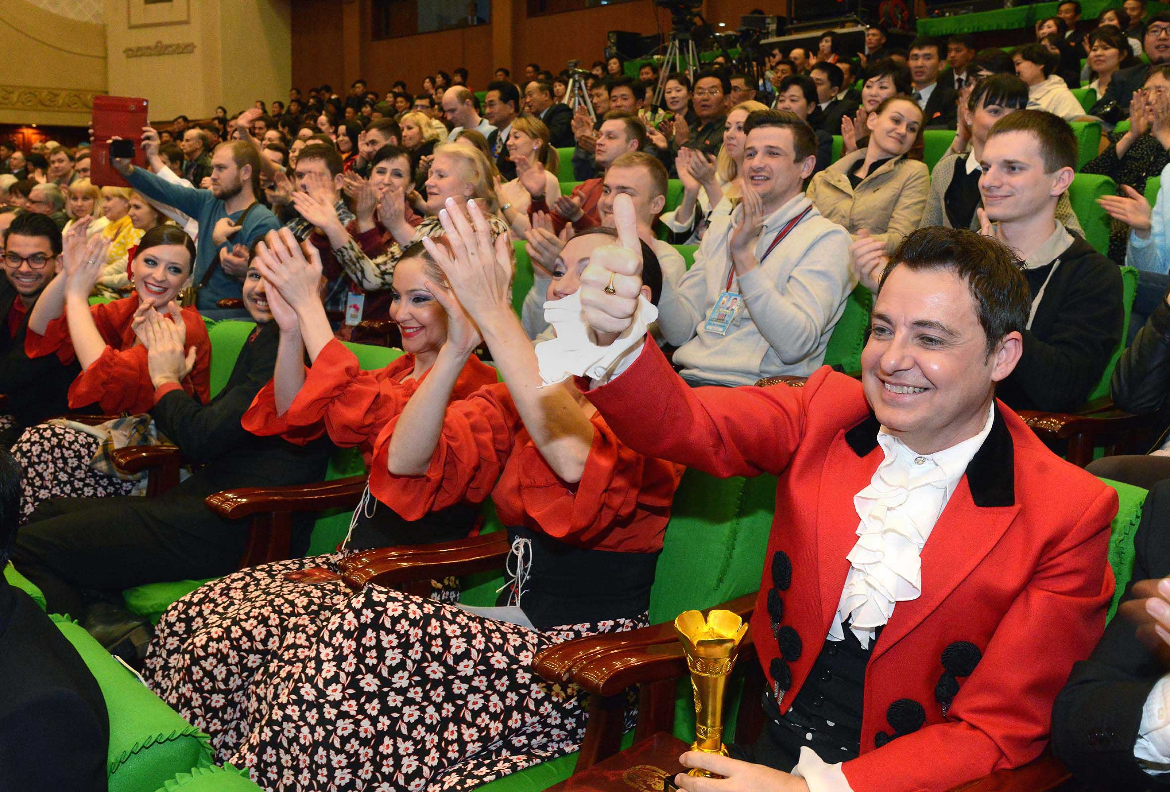 22-《4월의 봄 친선예술축전》