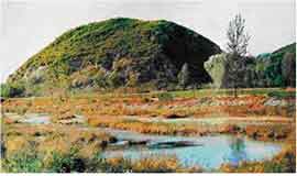 원인이 남긴 상원군 검은모루 구석기시대전기유적의 전경